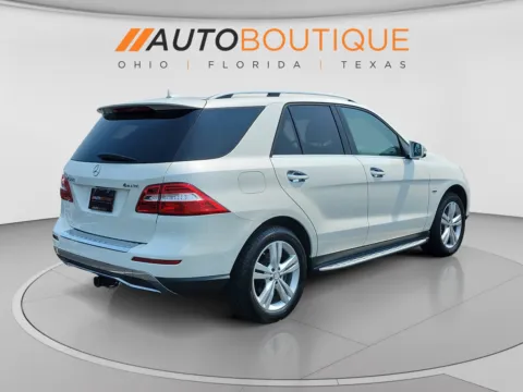 More photos of 2012 Mercedes-Benz M-Class ML 350 at Auto Boutique Ohio, OH