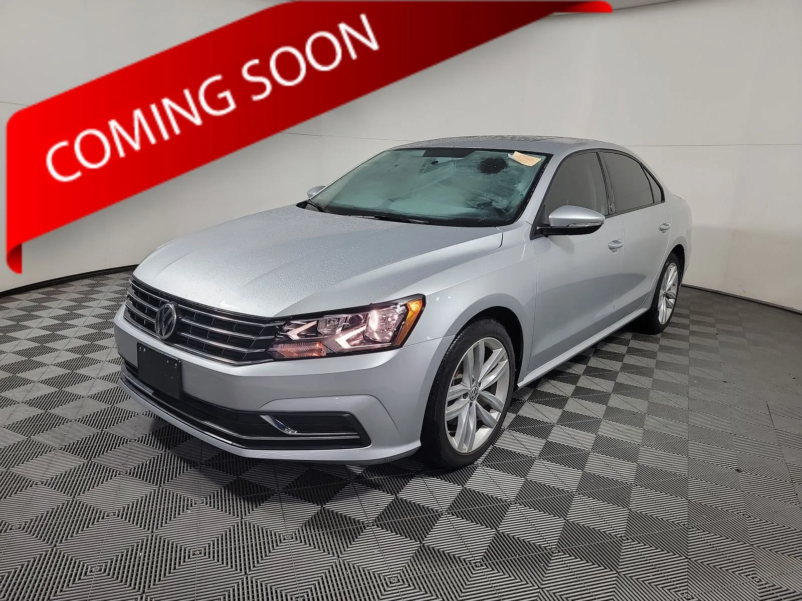 Silver 2019 Volkswagen Passat 2.0T Wolfsburg Edition for sale in Columbus, OH