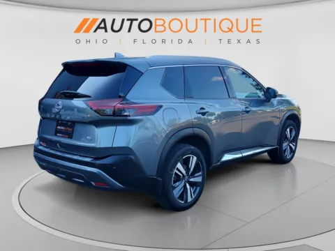 More photos of 2023 Nissan Rogue SL at Auto Boutique Ohio, OH