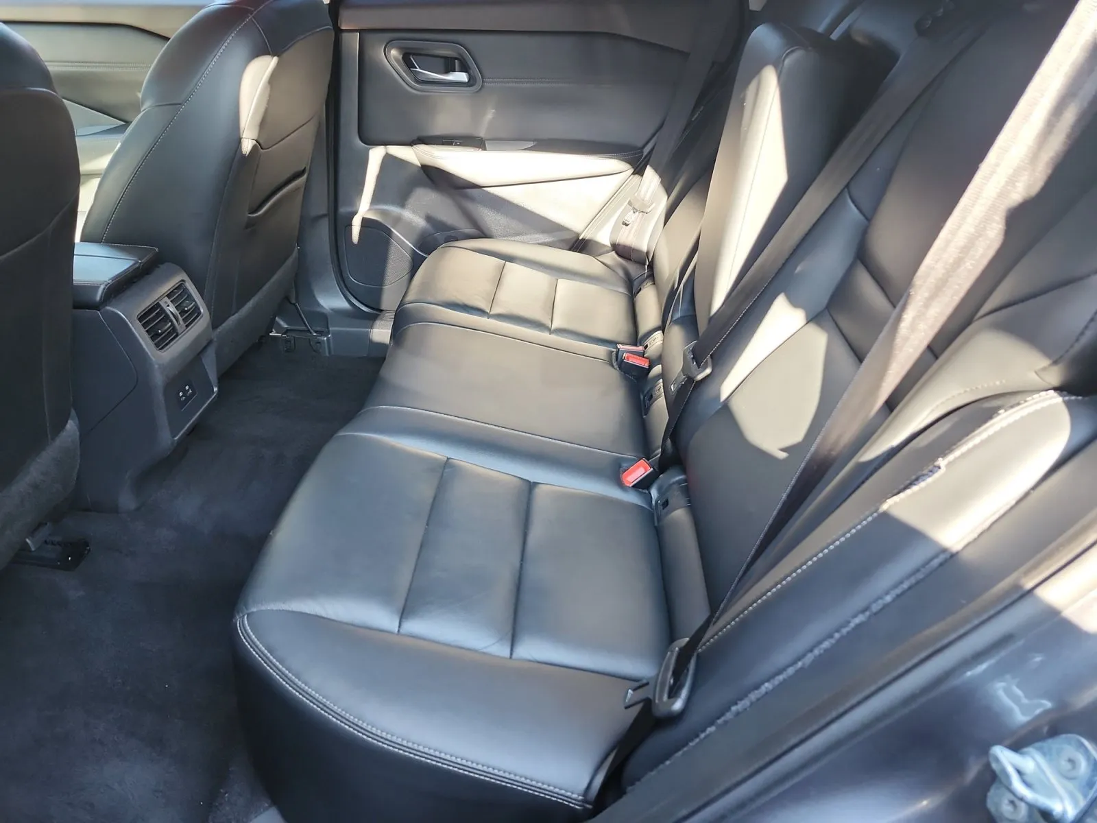 Nissan Rogue photo 13