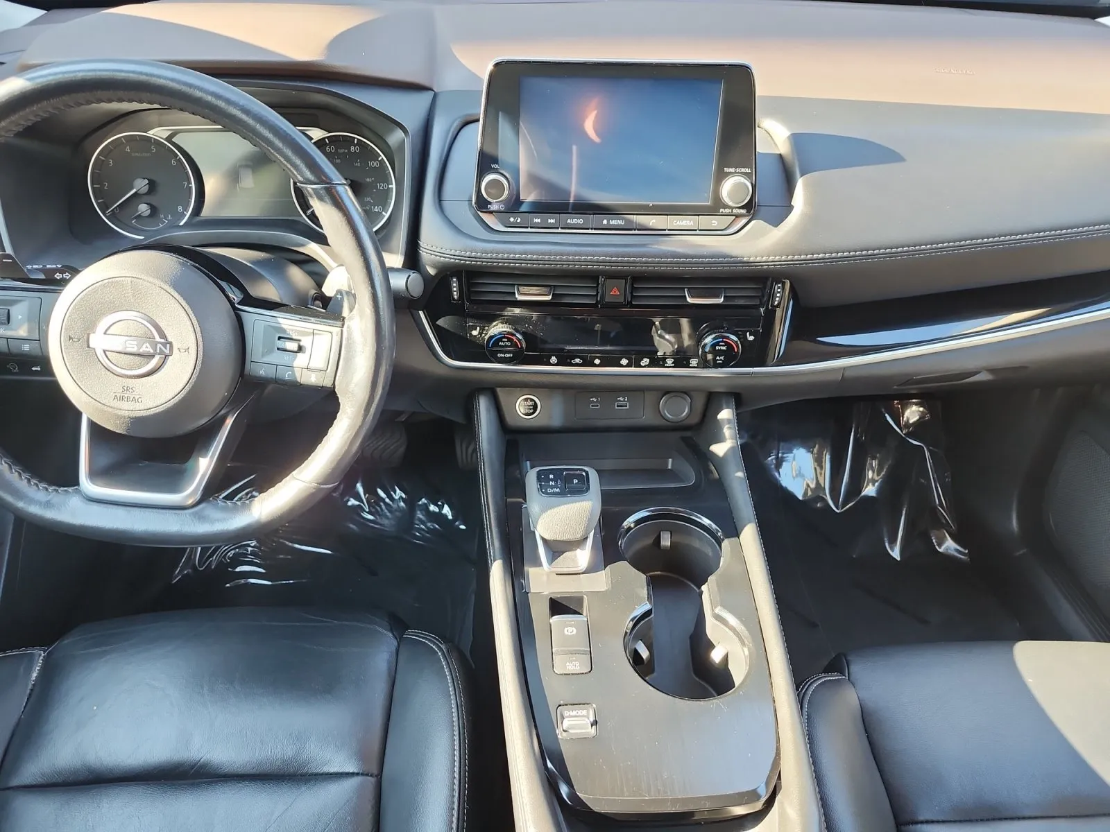 Nissan Rogue photo 11