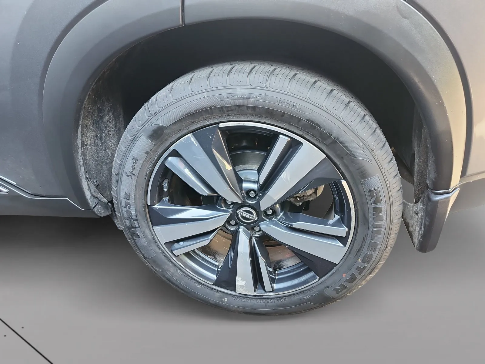 Nissan Rogue photo 14