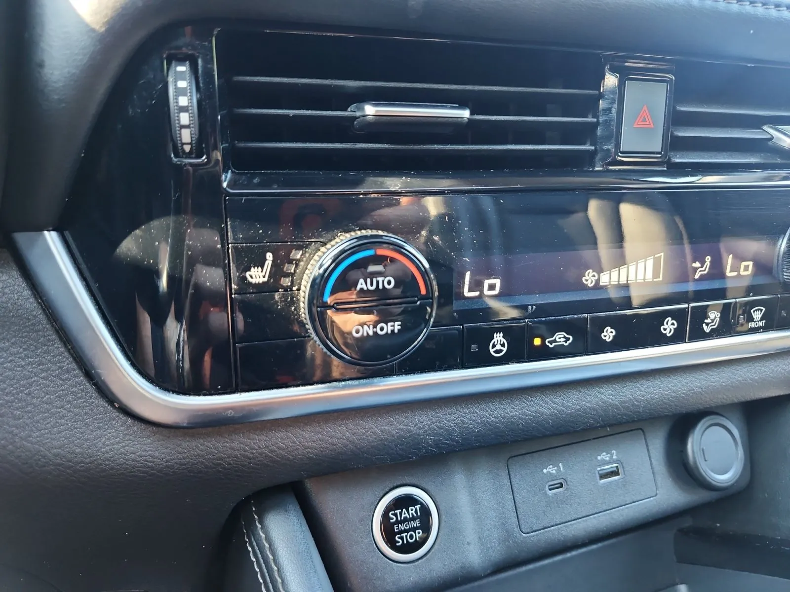 Nissan Rogue photo 19