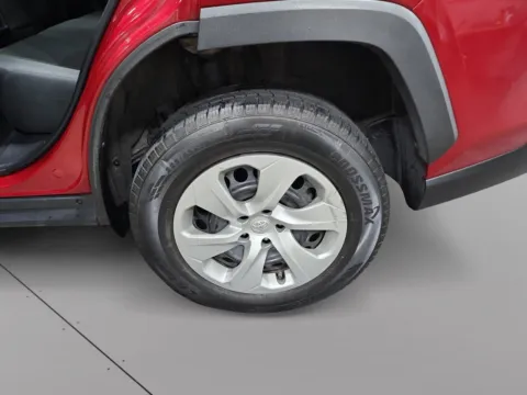 More photos of 2022 Toyota RAV4 LE at Auto Boutique Ohio, OH