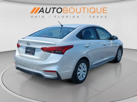 More photos of 2019 Hyundai Accent SE at Auto Boutique Ohio, OH