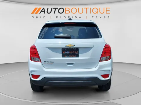 More photos of 2020 Chevrolet Trax LS at Auto Boutique Ohio, OH