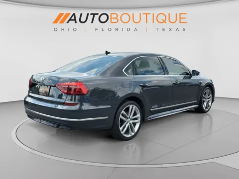 More photos of 2017 Volkswagen Passat R-Line w/Comfort Pkg at Auto Boutique Ohio, OH