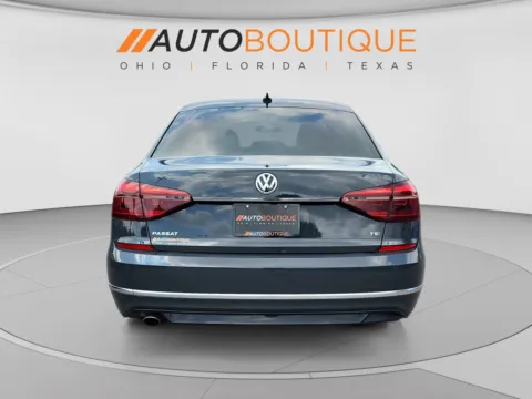 More photos of 2017 Volkswagen Passat R-Line w/Comfort Pkg at Auto Boutique Ohio, OH
