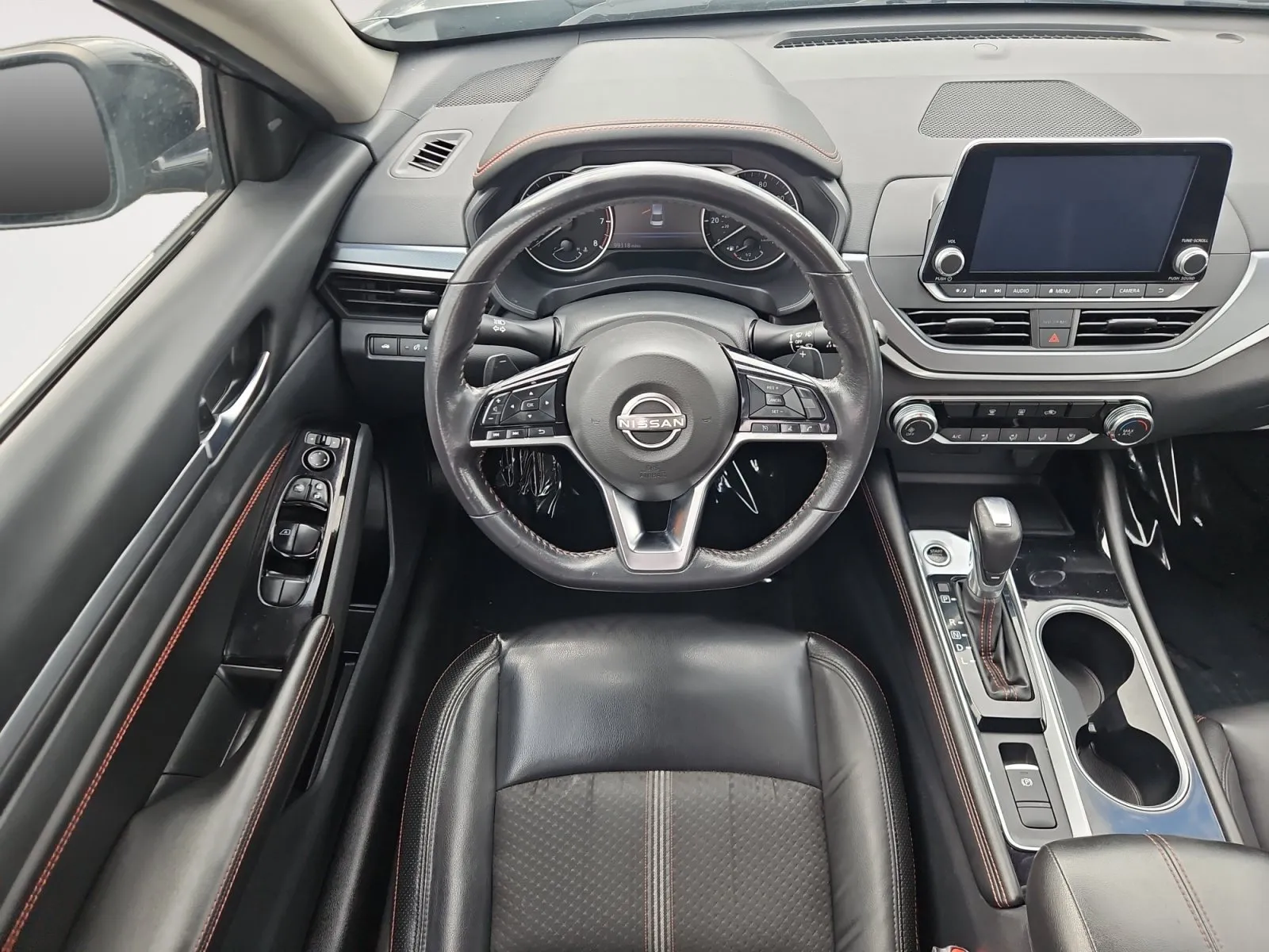 Nissan Altima photo 10