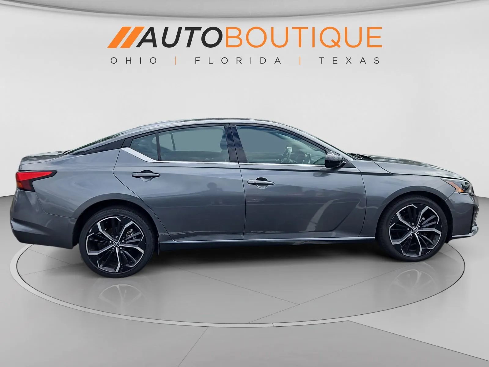 Nissan Altima photo 6