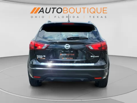 More photos of 2017 Nissan Rogue Sport SV at Auto Boutique Ohio, OH