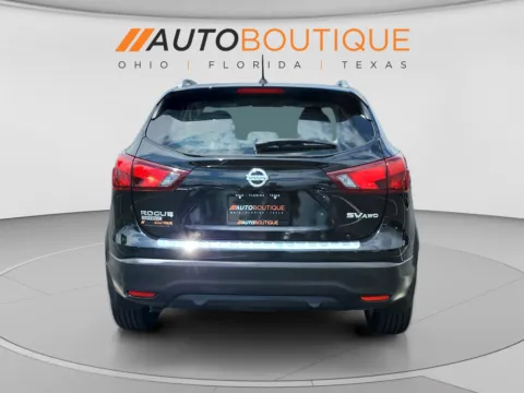 More photos of 2017 Nissan Rogue Sport SV at Auto Boutique Ohio, OH