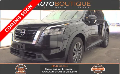 Black 2022 Nissan Pathfinder SV for sale in Columbus, OH