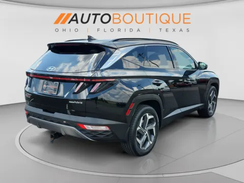 More photos of 2022 Hyundai Tucson Hybrid Limited at Auto Boutique Ohio, OH