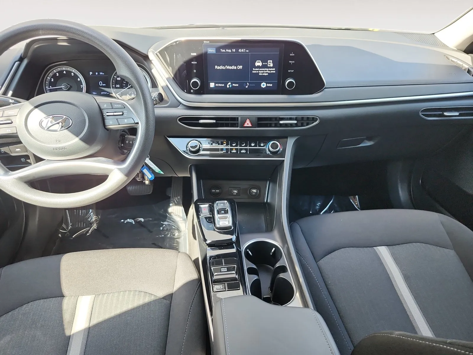 Hyundai Sonata photo 11