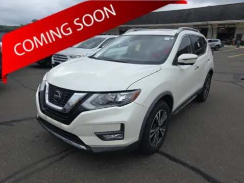 White 2020 Nissan Rogue SV for sale in Columbus, OH