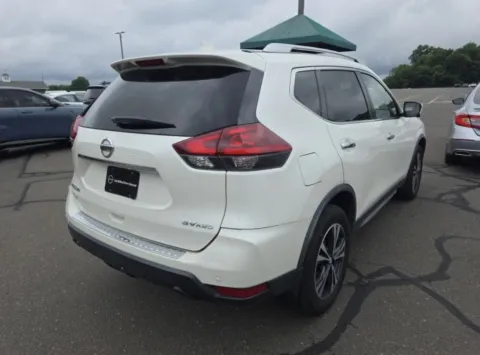 More photos of 2020 Nissan Rogue SV at Auto Boutique Ohio, OH