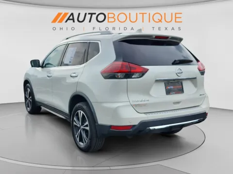 More photos of 2020 Nissan Rogue SV at Auto Boutique Ohio, OH