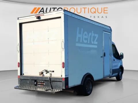 More photos of 2022 Ford Transit Cutaway 350 HD at Auto Boutique Ohio, OH