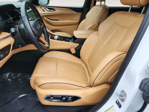 More photos of 2022 Jeep Grand Cherokee L Summit Reserve at Auto Boutique Ohio, OH