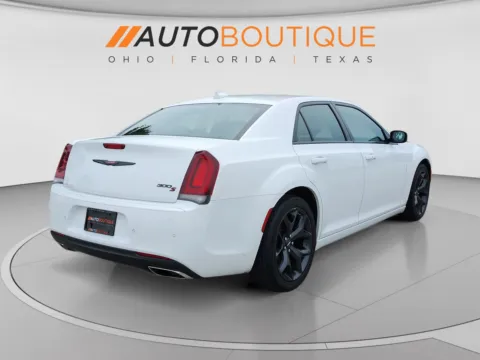 More photos of 2022 Chrysler 300 S at Auto Boutique Ohio, OH