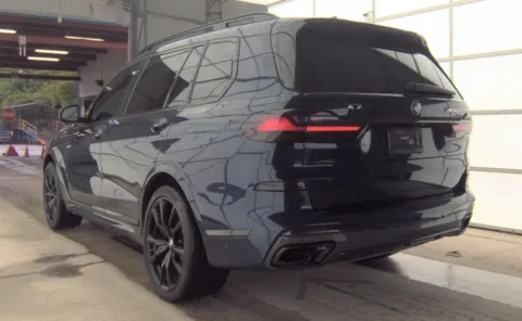 More photos of 2020 BMW X7 M50i at Auto Boutique Ohio, OH