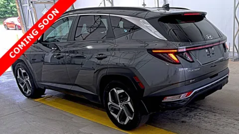 More photos of 2022 Hyundai Tucson Plug-In Hybrid SEL at Auto Boutique Ohio, OH