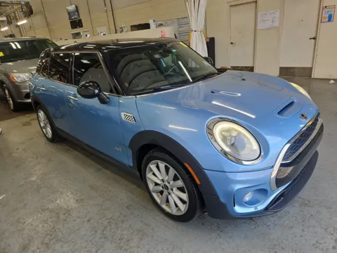 More photos of 2017 MINI Clubman Cooper S at Auto Boutique Ohio, OH