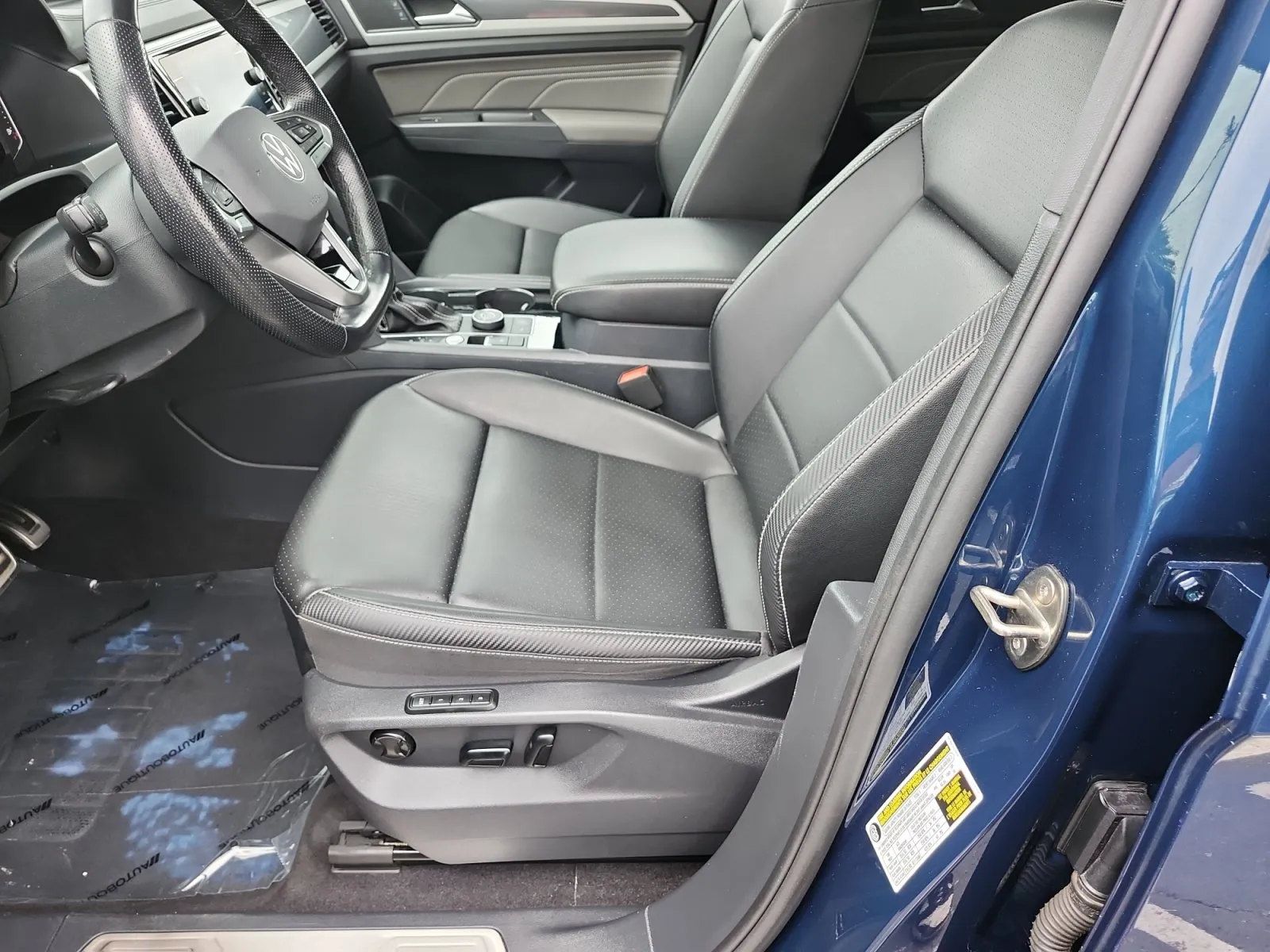 Volkswagen Atlas Cross Sport photo 9