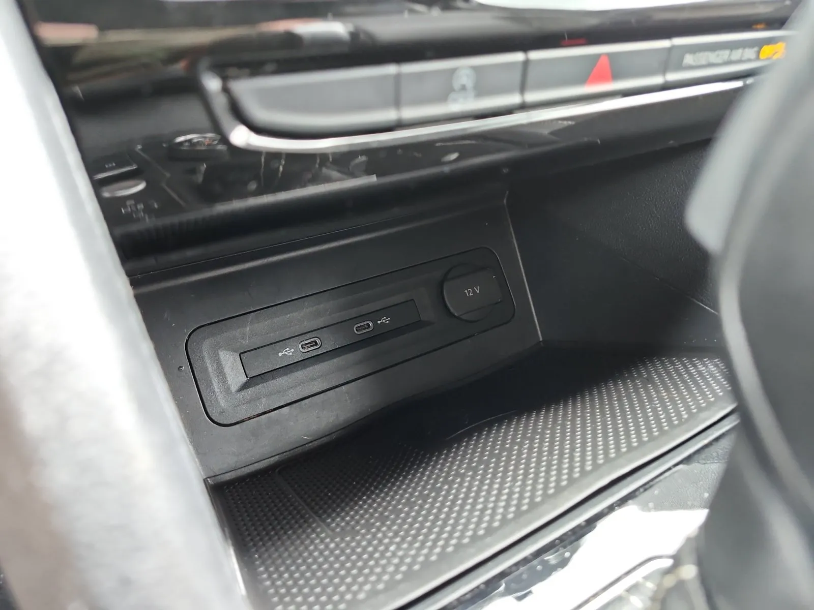 Volkswagen Atlas Cross Sport photo 21