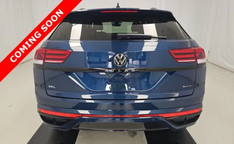More photos of 2023 Volkswagen Atlas Cross Sport 2.0T SEL R-Line Black at Auto Boutique Ohio, OH