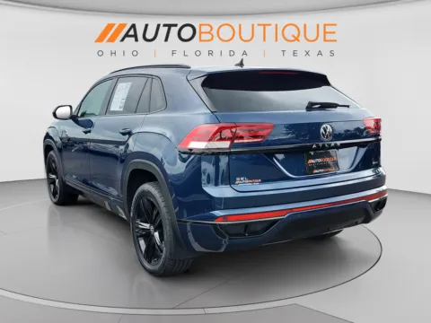 Another view of 2023 Volkswagen Atlas Cross Sport 2.0T SEL R-Line Black for sale in Columbus, OH at Auto Boutique Ohio