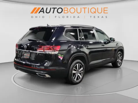 More photos of 2023 Volkswagen Atlas 2.0T SE at Auto Boutique Ohio, OH