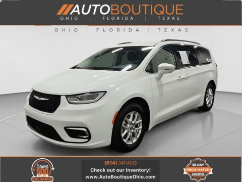 White 2022 Chrysler Pacifica Touring L for sale in Columbus, OH