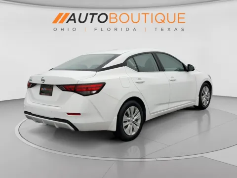 More photos of 2020 Nissan Sentra S at Auto Boutique Ohio, OH