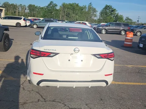 More photos of 2020 Nissan Sentra S at Auto Boutique Ohio, OH