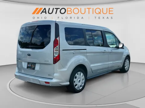 More photos of 2022 Ford Transit Connect Wagon XLT at Auto Boutique Ohio, OH