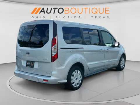 More photos of 2022 Ford Transit Connect Wagon XLT at Auto Boutique Ohio, OH