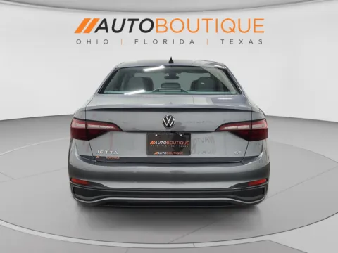 More photos of 2023 Volkswagen Jetta SE at Auto Boutique Ohio, OH