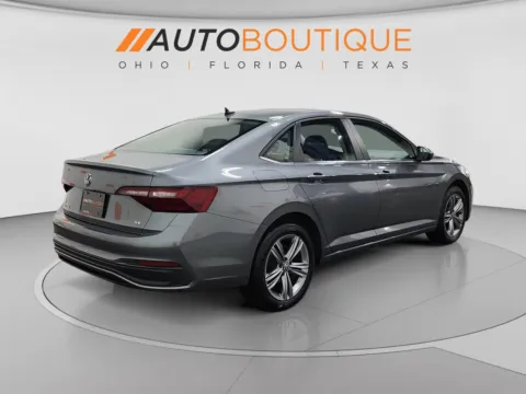 More photos of 2023 Volkswagen Jetta SE at Auto Boutique Ohio, OH