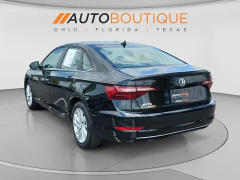 Another view of 2020 Volkswagen Jetta SE for sale in Columbus, OH at Auto Boutique Ohio