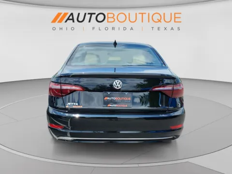 More photos of 2020 Volkswagen Jetta SE at Auto Boutique Ohio, OH