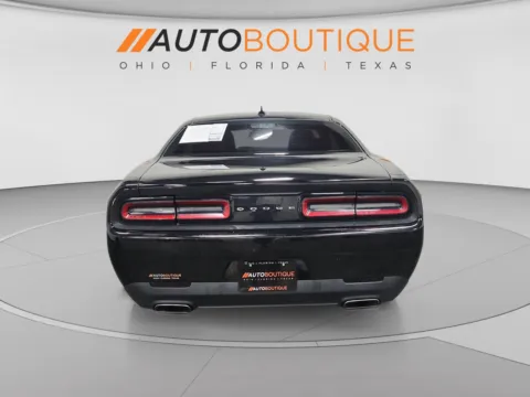 More photos of 2016 Dodge Challenger SXT at Auto Boutique Ohio, OH