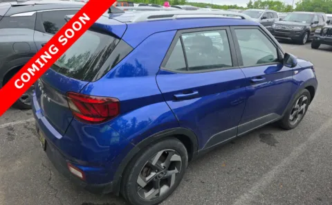 More photos of 2022 Hyundai Venue SEL at Auto Boutique Ohio, OH