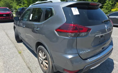 More photos of 2019 Nissan Rogue S at Auto Boutique Ohio, OH