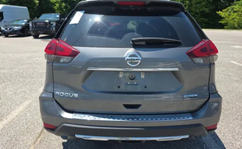 More photos of 2019 Nissan Rogue S at Auto Boutique Ohio, OH