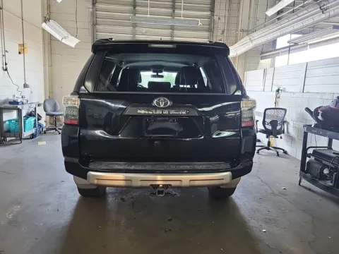 More photos of 2015 Toyota 4Runner Trail at Auto Boutique Ohio, OH