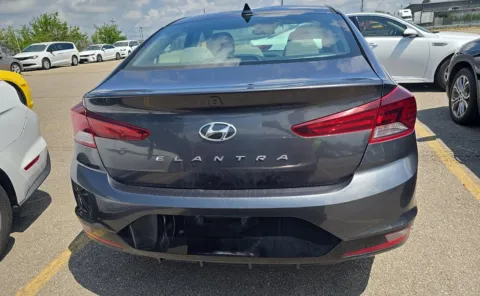 More photos of 2020 Hyundai Elantra SEL at Auto Boutique Ohio, OH