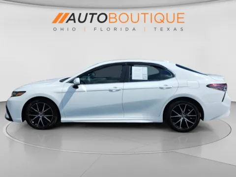 Photos of 2021 Toyota Camry SE for sale in Columbus, OH at Auto Boutique Ohio