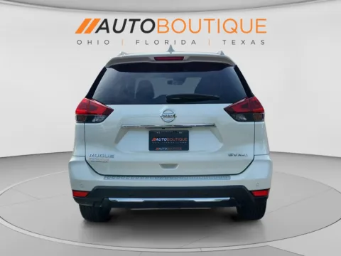 More photos of 2019 Nissan Rogue SV at Auto Boutique Ohio, OH
